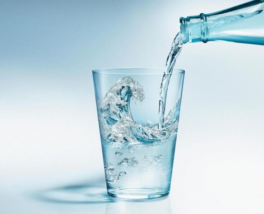 Током дијете за пиће морате пити пуно чисте воде